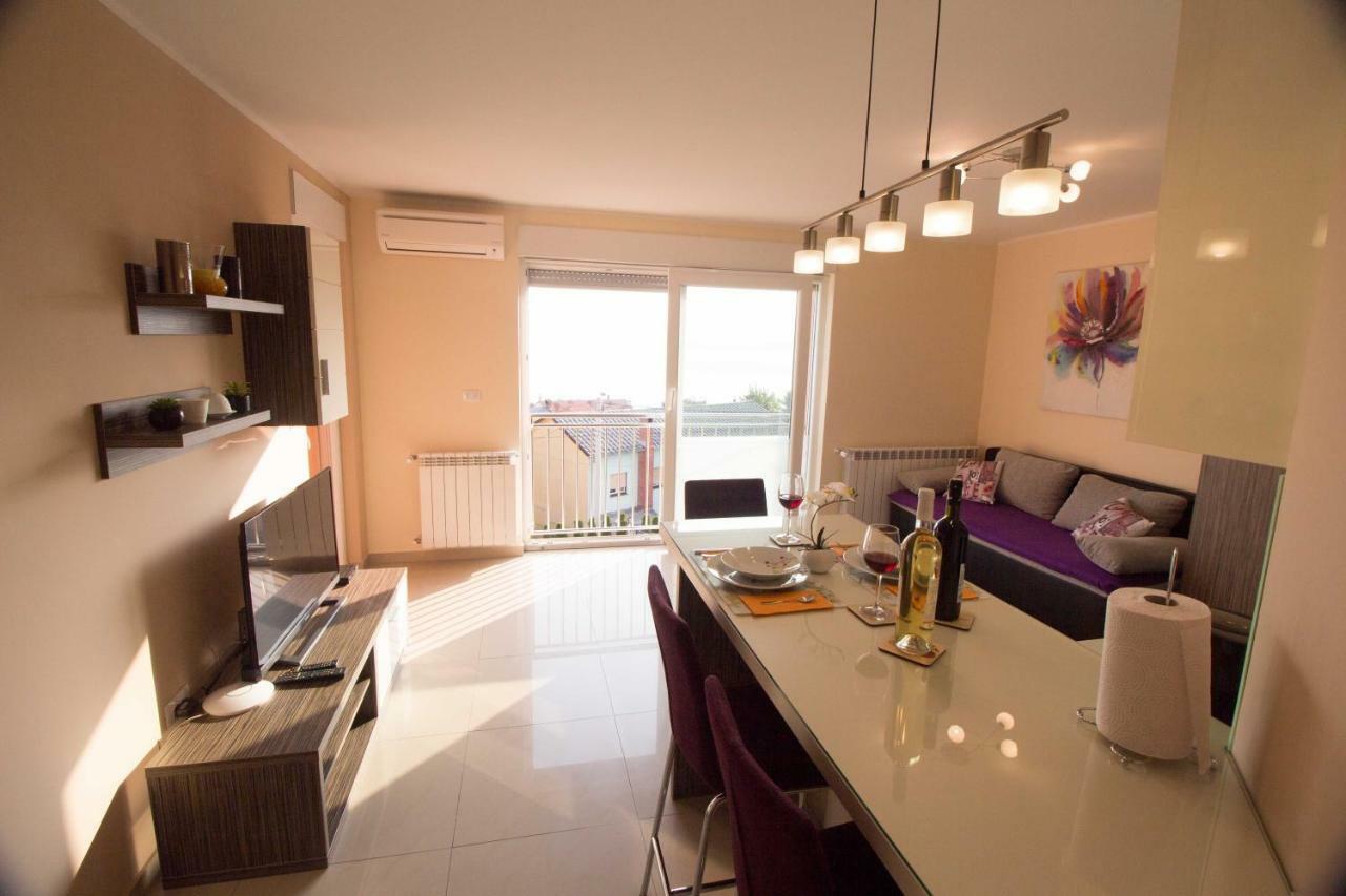 Apartment Sandra With Free Private Parking