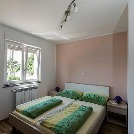 Apartments Sandra With Free Private Parking Rijeka Exterior photo
